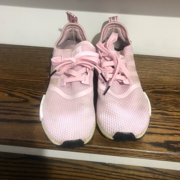 Adidas NMD R1 - Picture 2 of 3